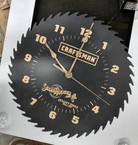 lot 194 image: Craftsman Saw blade clock