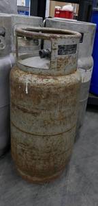 lot 206 image: Forklift propane tank
