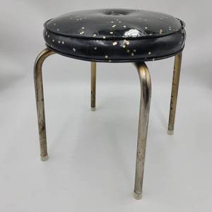 lot 02 image: Rare Vintage 1950s Pearl Wick Confetti Laminate Vinyl Vanity Stool
