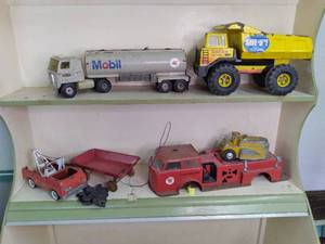 Vintage toy trucks includes Tonka m...