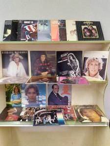 large lot of vintage albums see pho...
