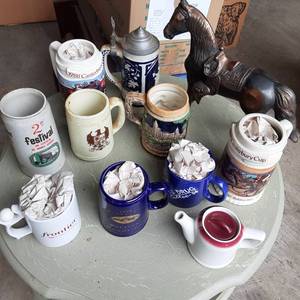 Box of Collectible Beer Steins and ...