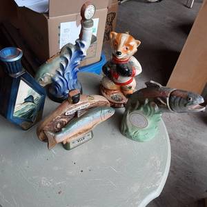 Box of Vintage Collectible Advertis...
