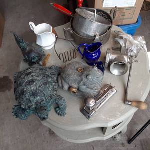 Lot of misc Frog and Fish water fou...