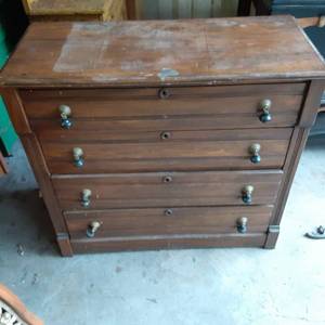 Vintage 4 drawer solid Wood dresser...