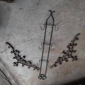 Heavy duty metal wall decor pieces ...