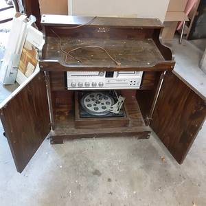 Solid Wood Vintage Stereo Console u...