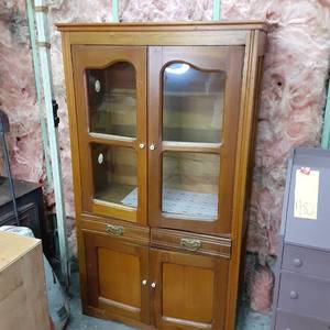 Vintage wood Display Hutch with 2 g...