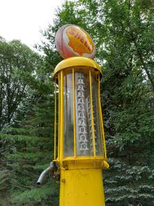 Wayne Antique Shell Gas Pump 26W Buyer Resposible For Removal