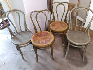 4 Vintage wood chairs...