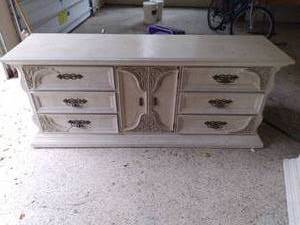 6 Drawer Dresser with additional st...