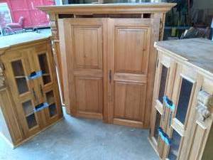 Large 3 pc.Entertainment Center (Ce...