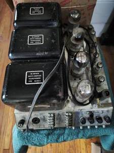 lot 21 image: McIntosh  275 Amplifier