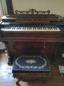 lot 56 image: J. Estey & Co Cottage Organ