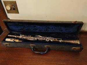 lot 62 image: Continental Colonial Soprano Saxophone