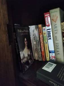 lot 75 image: Contents of Cabinet