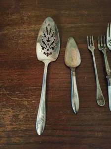 lot 81 image: Collection of Silver Plated Silverware