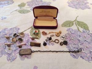 lot 203 image: Cuff Links