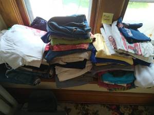 lot 263 image: Clothing