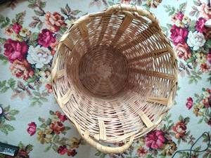 lot 267 image: Wicker Basket