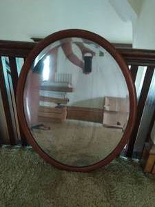 lot 272 image: Wall Mirror