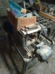 lot 280 image: Table Saw And Shop Items