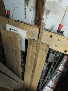 lot 290 image: Ladder & Saw Horses