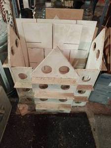 lot 294 image: Bird House