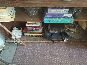 lot 110 image: Shelf and contents