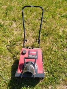 lot 117 image: Toro CCR powerlite snowblower