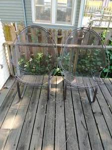 lot 125 image: Pair of Egg style chairs