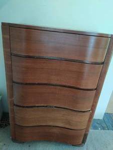 lot 133 image: 5 drawer chest