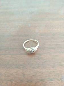lot 136 image: 10K Gold ring