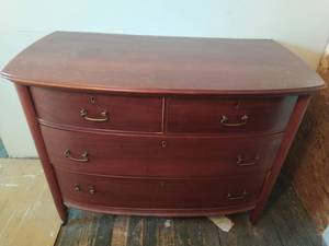 lot 140 image: 4 drawer chest