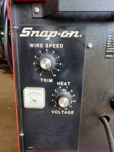 lot 2 image: Snap-On Industrial MIG Wire Feed Welder Model #YA 212A