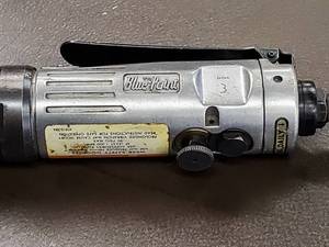 lot 32 image: Blue-Point Snap-On Tools Corporation Drill Air Tool