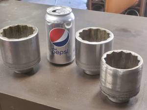 lot 33 image: (3) Large 34 Drive Snap-On Sockets