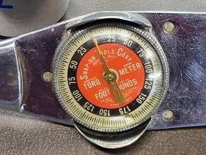 lot 39 image: Vintage Snap-On 12 Tourque Wrench
