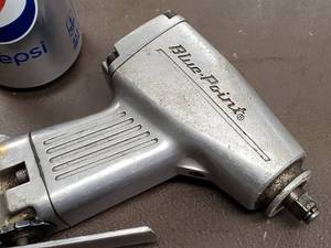 lot 43 image: Blue-Point Snap-On Tools Corporation Impact Air Tool