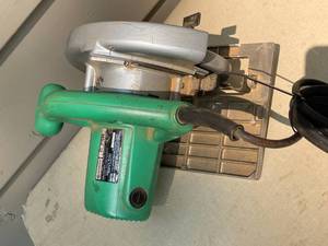 lot 105 image: Hitachi 7.25 Inch Circular Saw