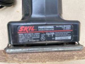 lot 109 image: Skil Orbital Palm Sander