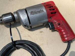 lot 121 image: Milwaukee Electric Drill