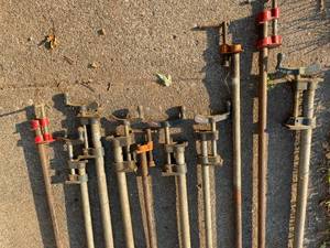 lot 130 image: Pipe Clamp Lot