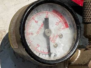 lot 149 image: Tool Shop 5 Gallon Air Tank With Gauge