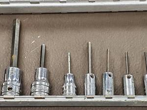 lot 68 image: Snap-On Assorted 14 & 38 Drive HexTourquesScrew Sockets
