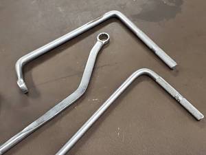 lot 76 image: (3) Snap-On 916 Specialty Wrenches
