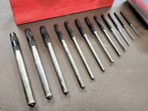 lot 87 image: Snap-On (12) Punch Set