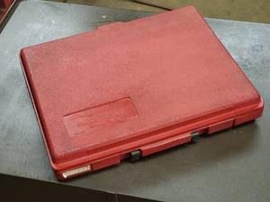 lot 168 image: Snap-On Vacuum  Pressure Gauge Set