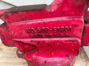 lot 202 image: Craftsman Bench Mount Vise