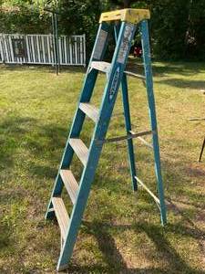 lot 265 image: 6 Foot Werner Ladder